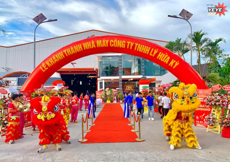 Cho thuê Bàn Ghế, Cổng Hơi, Nhà Dù tại Yên Bái Đảm Bảo Tiện Nghi