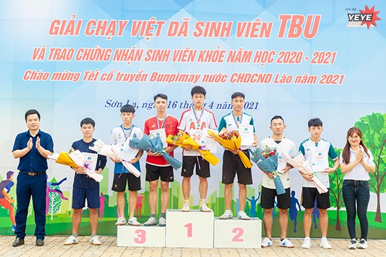 Khai mạc tổ chức giải chạy Marathon Sơn La Elite Hill 2024 (1)