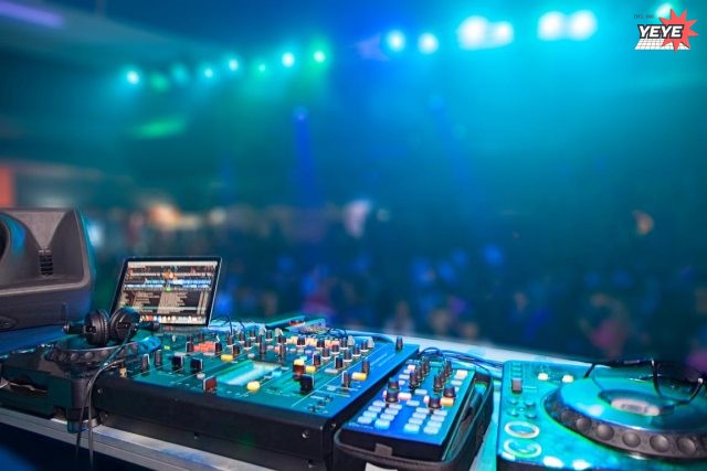 Kinh nghiệm cho thuê cung cấp DJ chuyên nghiệp Bạc Liêu bàn DJ cũ (2)