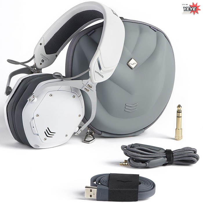 Nên cho thuê cung cấp DJ chuyên nghiệp Đồng Xoài Bình Phước tai nghe V Moda